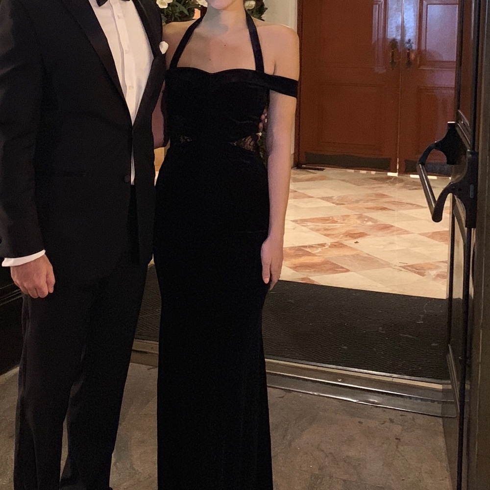 WINDSOR BLACK VELVET FORMAL DRESS XS/S